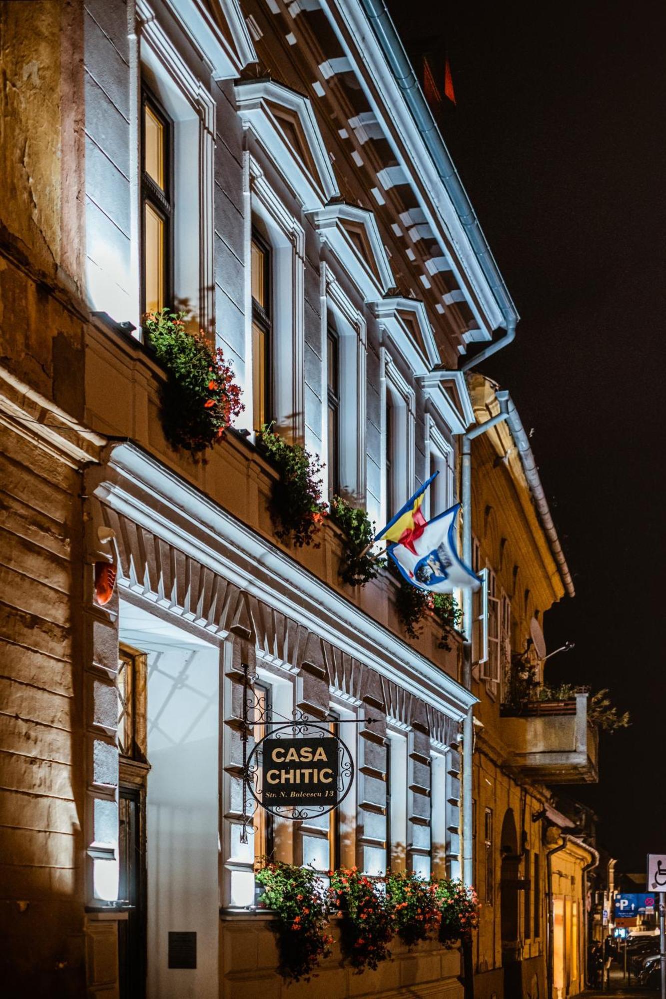 Casa Chitic - Hotel & Restaurant- Str Nicolae Balcescu 13 Brassó Kültér fotó